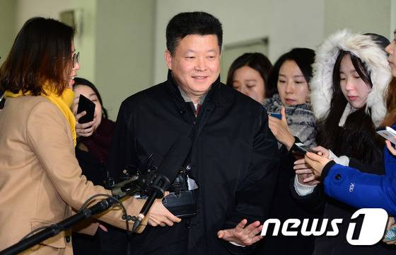 ‘삼성합병’ 관련 외압 의혹을 받고 있는 김진수 청와대 고용복지수석실 보건복지비서관이 지난 1월5일 오전 서울 강남구 대치동 특검 사무실로 출석하고 있다. 2017.1.5/뉴스1 © News1 구윤성 기자