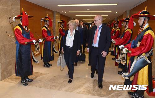 아스트리드 벨기에 공주 방한.jpg | 인스티즈