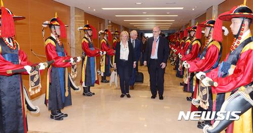 아스트리드 벨기에 공주 방한.jpg | 인스티즈