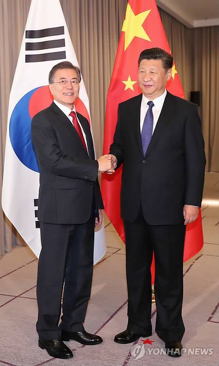 문재인 대통령과 시진핑 중국 국가주석.jpg | 인스티즈