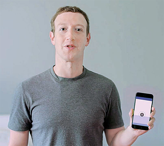 마크 저커버그 페이스북 CEO가 지난해 말 자신이 개발한 가정용 인공지능 ‘자비스’를 시연해 보이고 있다. 저커버그는 자산이 725억 달러로, 세계 부자 순위 5위에 올랐다. [사진 페이스북]