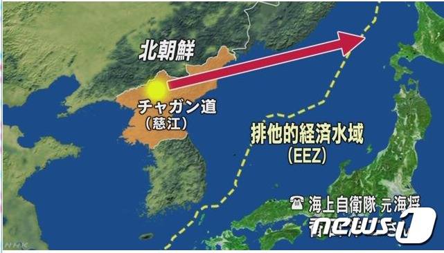 29일 일본 배타적 경제수역에 낙하한 북한의 탄도미사일 [출처=NHK]&copy; News1