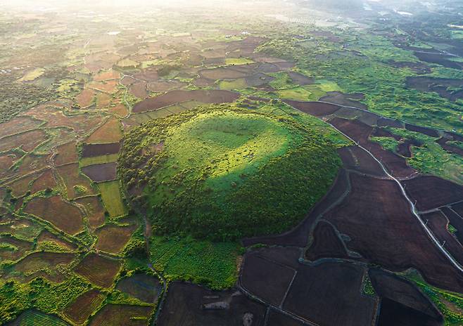 2025 대한민국 관광공모전 사진부문 은상 ‘아끈다랑쉬 오름의 아침’ / 사진 = 한국관광공사