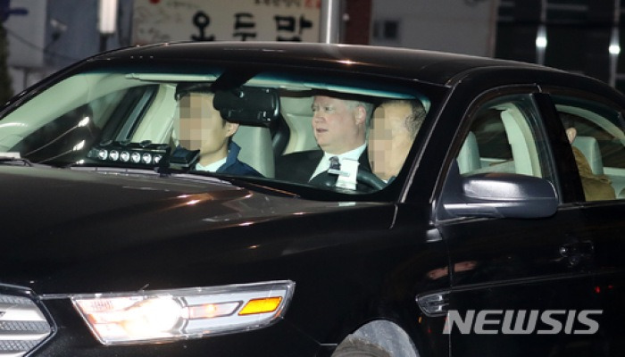 평양으로 향하는 비건 미 국무부 특별대표