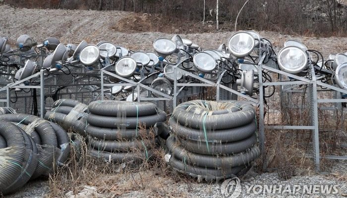 올림픽 이후 그대로 방치된 조명탑