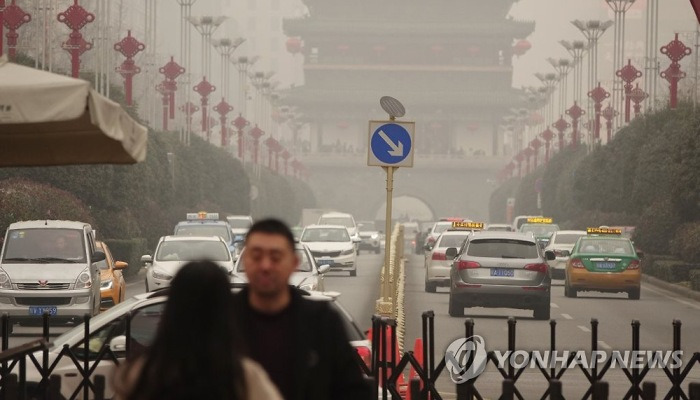 미세먼지에 갇힌 천년고도 중국 시안