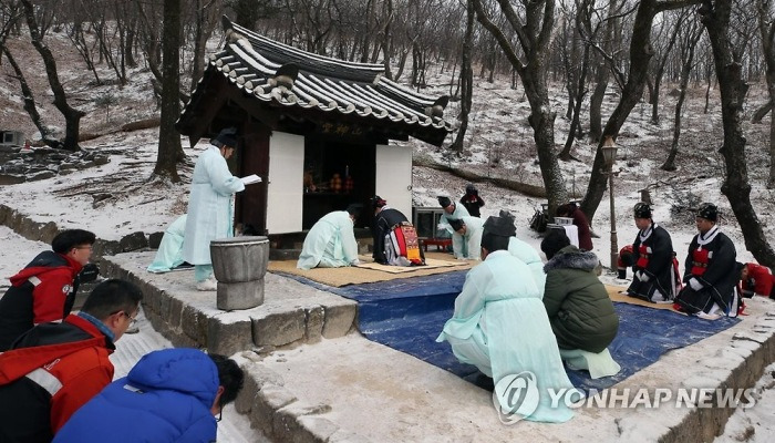 '올해 대형 산불 나지 않게 도와주소서'
