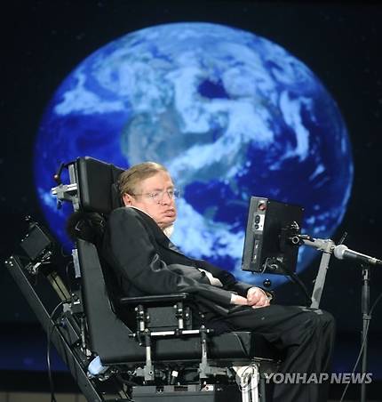 '휠체어 위의 물리학자' 스티븐 호킹 박사 [UPI = 연합뉴스]
