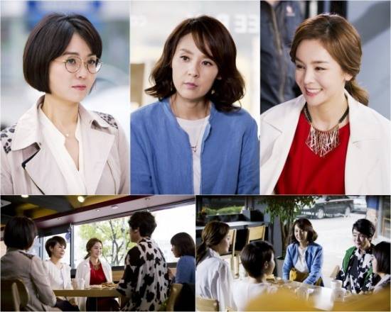 배우 김정난-전미선-김세아[사진제공=(유) 학교2015 문화산업전문회사, FNC 엔터테인먼트]
