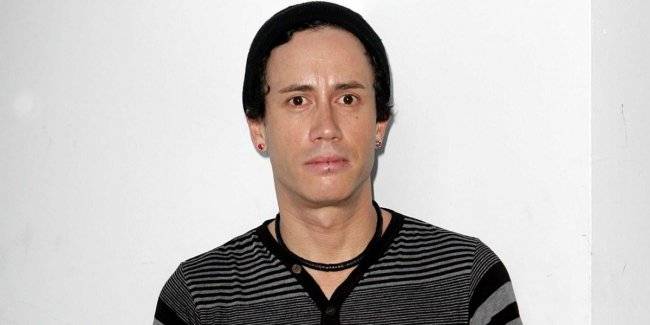 사진='매드맥스: 분노의 도로'에서 기타맨 '두프 워리어' 역으로 출연한 뮤지션 겸 배우 아이오타(iOTA).