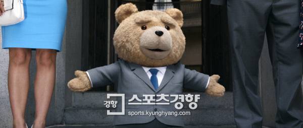 영화 ‘19곰 테드 2’ 한 장면. 사진 유니버설 픽쳐스