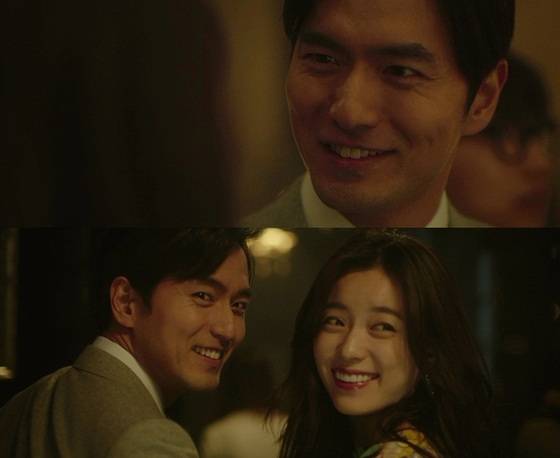 '뷰티 인사이드'가 100만 관객을 돌파하며 흥행 순항 중인 가운데 극 중 14번째 우진 역을 맡은 이진욱이 등장하는 장면이 명장면으로 꼽혀 화제다.  © News1 스타 / 영화 '뷰티인사이드' 스틸