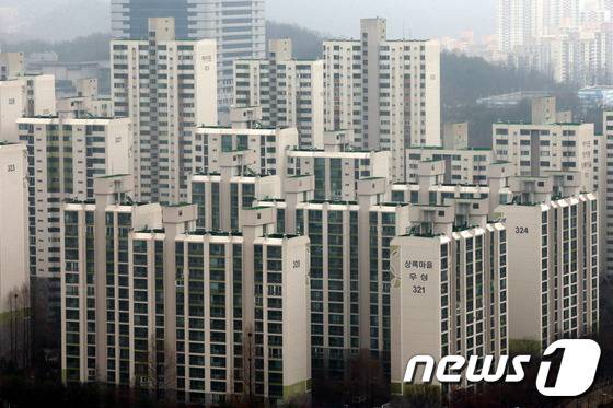 경기도 성남시 분당 정자동의 아파트 단지 모습 /사진=뉴스1DB © News1