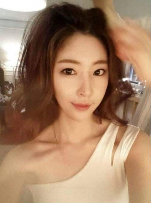 김유연