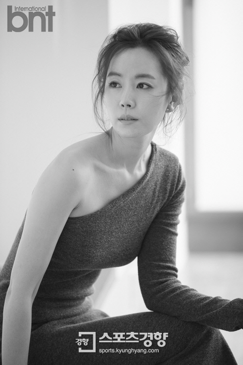 배우 김유미 패션 화보. 사진 bnt인터내셔널