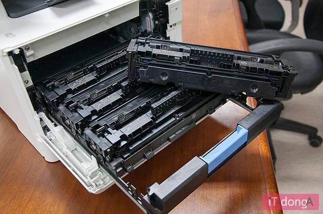 HP MFP M477fdw 카트리지 교체