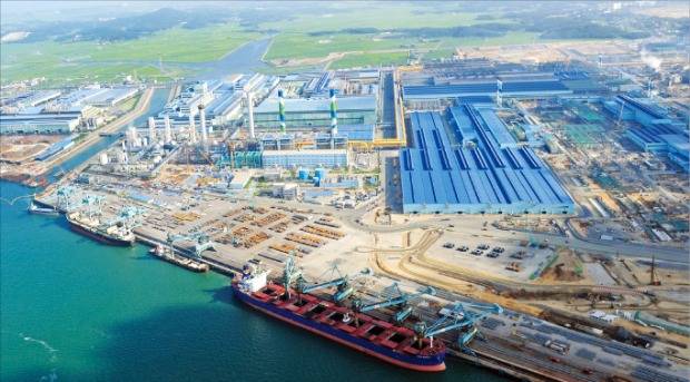 현대자동차그룹의 핵심 계열사로 성장하고 있는 현대제철 당진공장. 현대제철 제공