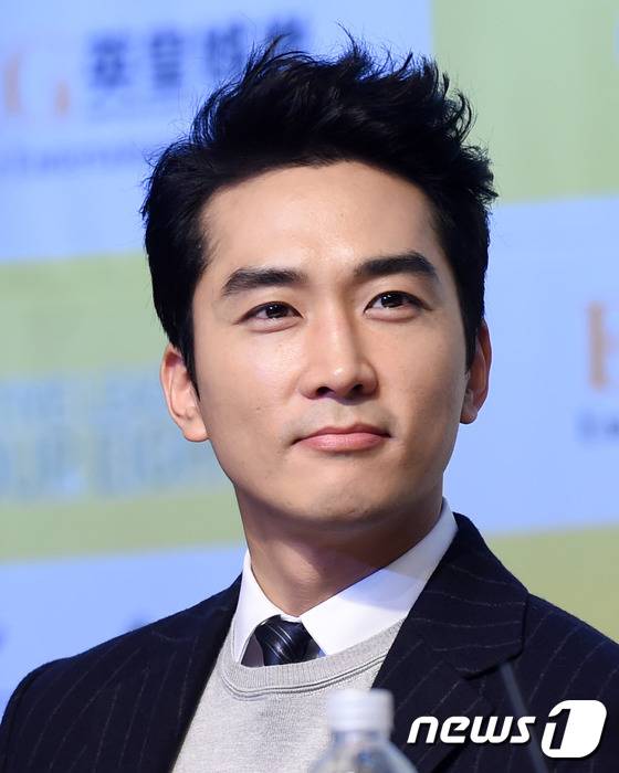 송승헌 측이 결혼에 대한 조심스러운 입장을 밝혔다.© News1star