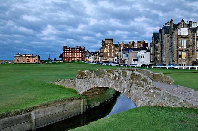 스월컨 브릿지.