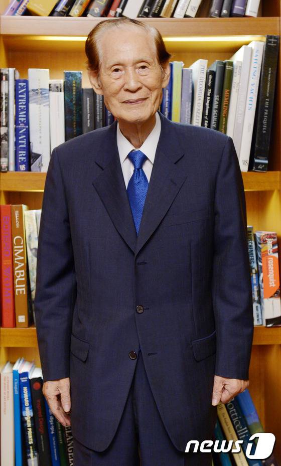 이만섭 전 국회의장 2014 9.15/뉴스1 © News1 민경석 기자