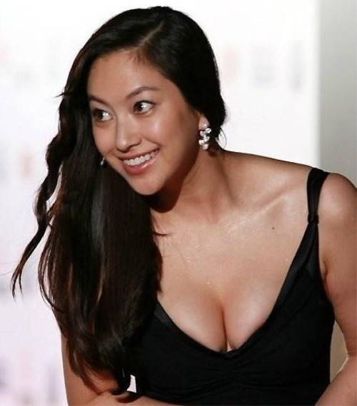 [신애 둘째 출산. 사진=온라인 커뮤니티]