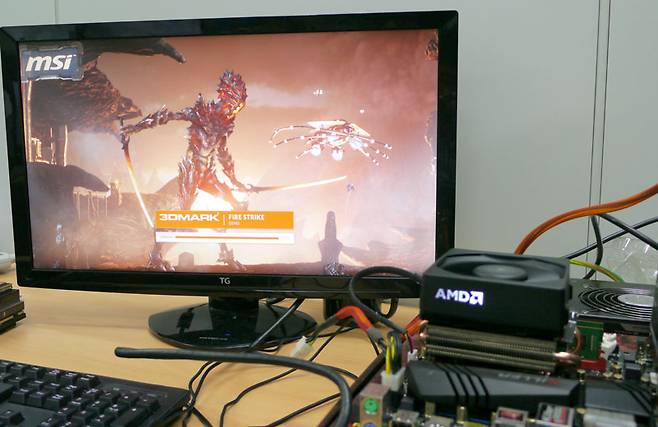 AMD 레이스 쿨러 시스템 구동 테스트 중