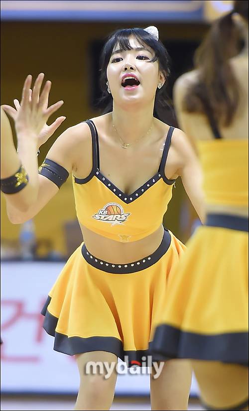 ▲ 치어리더, '볼륨몸매 아찔하네'