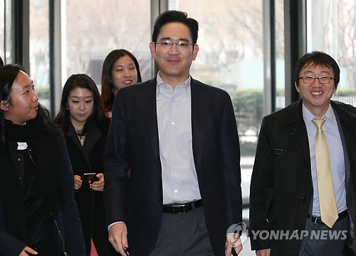 이재용 삼성전자 부회장(가운데) <<연합뉴스 자료사진>>