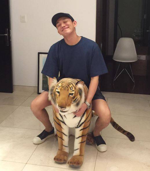 '태양의 후예'에 유아인이 카메오로 출연한다. (사진=유아인 SNS)