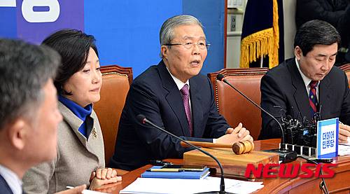 【서울=뉴시스】홍찬선 기자 = 더불어민주당 김종인 비상대책위원회 대표가 26일 오전 서울 여의도 국회에서 열린 비대위·선대위 연석회의에서 모두발언을 하고 있다. 2016.02.26.   mania@newsis.com
