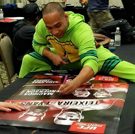 ▲ 존 도슨은 한 마리 거북이가 됐다. ⓒ존 도슨 인스타그램