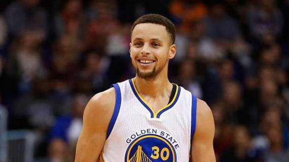 골든스테이트 워리어스의 간판 슈터 스테판 커리(28). 2015-16시즌 개인 최초 3점슛 400개를 돌파하며 NBA 한 시즌 팀 최다승(73승)을 견인했다. [중앙포토]