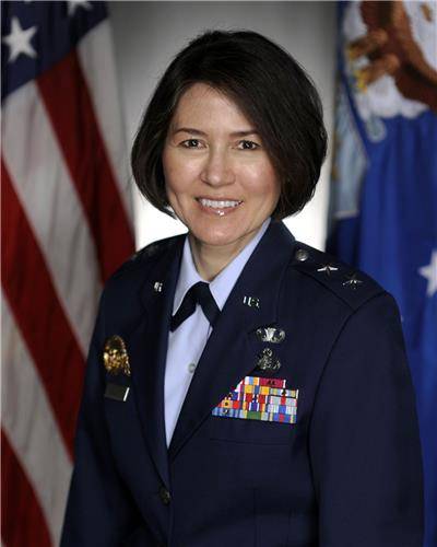 한국계 여성으로서는 미군 최고위 장성인 미 공군 소속 새론 K.G 던바르 소장[미 공군 홈페이지 캡처]