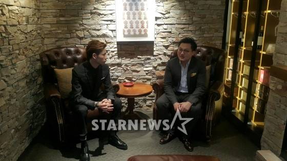 지샹 대표(오른쪽)와 궁룽량 대표 /사진= 베이징(중국) 문완식 기자