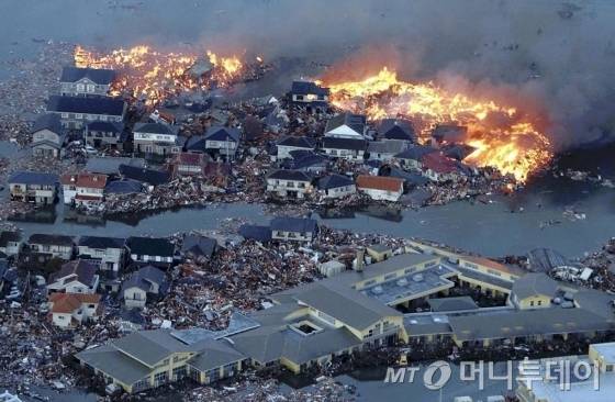 일본 통신사업자들이 대지진 등 재난 상황을 극복하기 위한 재난 대응 시스템 구축에 공을 들이고 있다.<br>