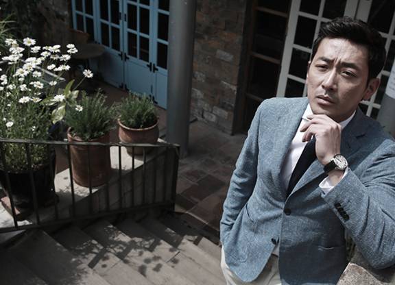 영화’아가씨'에서 백작으로 분한 하정우. 하이퍼 리얼리즘에서 우화적이고 양식적인 연기까지, 하정우의 연기 스펙트럼은 드넓다./사진=이태경 기자