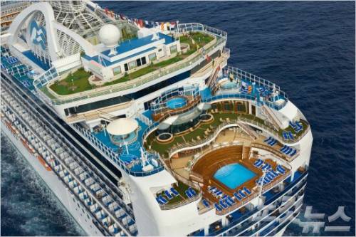 프린세스 크루즈에는 다양한 즐거운 파티들이 기다리고 있다. (사진=크루즈 콜럼버스 제공)