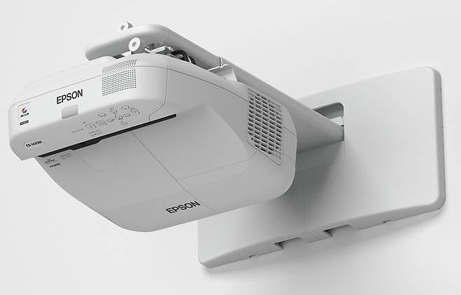 엡손 전자칠판 프로젝터 'Epson 1430WI'