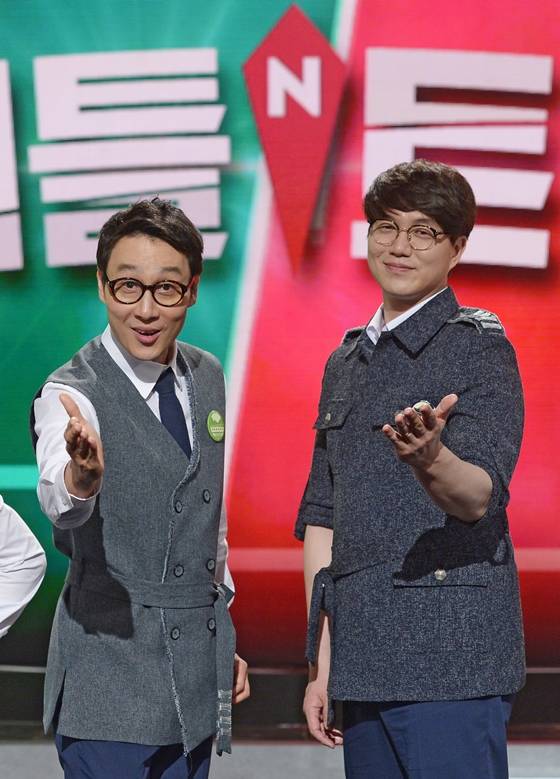 KBS 2TV '배틀트립' MC 이휘재(사진 오른쪽)와 성시경/사진=KBS