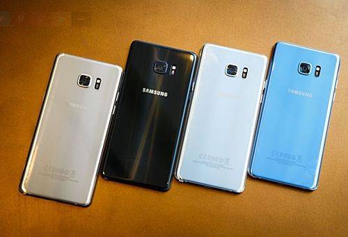 갤노트7 코랄 블루, 골드 플래티넘, 실버 티타늄, 블랙 오닉스 4가지 색상으로 제공된다. (사진=씨넷)