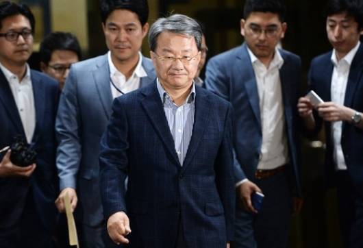 법조비리 의혹의 핵심 인물로 지목된 검사장 출신 홍만표 변호사(57).