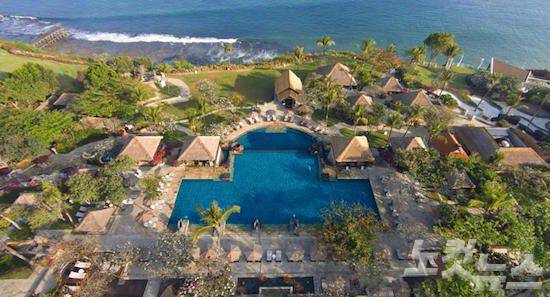 짐바란 베이가 한눈에 보이는 아야나 리조트 (사진=스테이앤모어 제공)