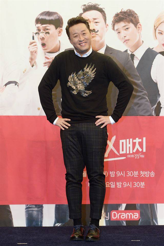 9일 서울 상암동의 한 호텔에서 열린 케이블채널 스카이드라마의 신규 예능 프로그램 ‘미스매치’ 제작발표회에 참석한 정준하가 포즈를 취하고 있다. 최재명 인턴기자