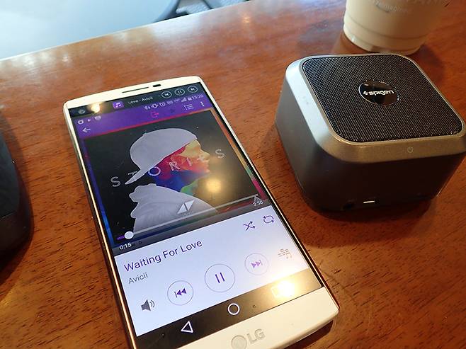 슈피겐 블루투스 스피커 R12S