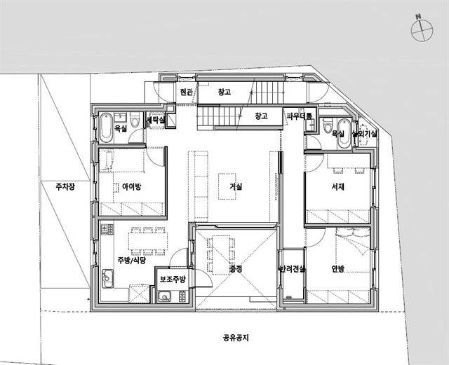 빛우물집 1층 평면도.