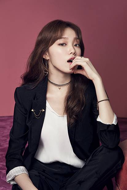 모델 이성경/사진제공=러브캣 비쥬