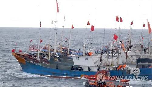 중국 어선 [연합뉴스 자료사진]