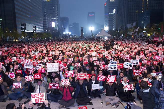 11월5일 광화문 광장에선 2차 시국집회가 열렸다.ⓒ시사저널 임준선​