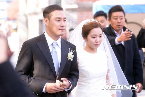 [[:relation_picture|caption:]]