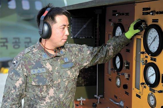 공군15특수임무비행단 ‘박격포’ 중사